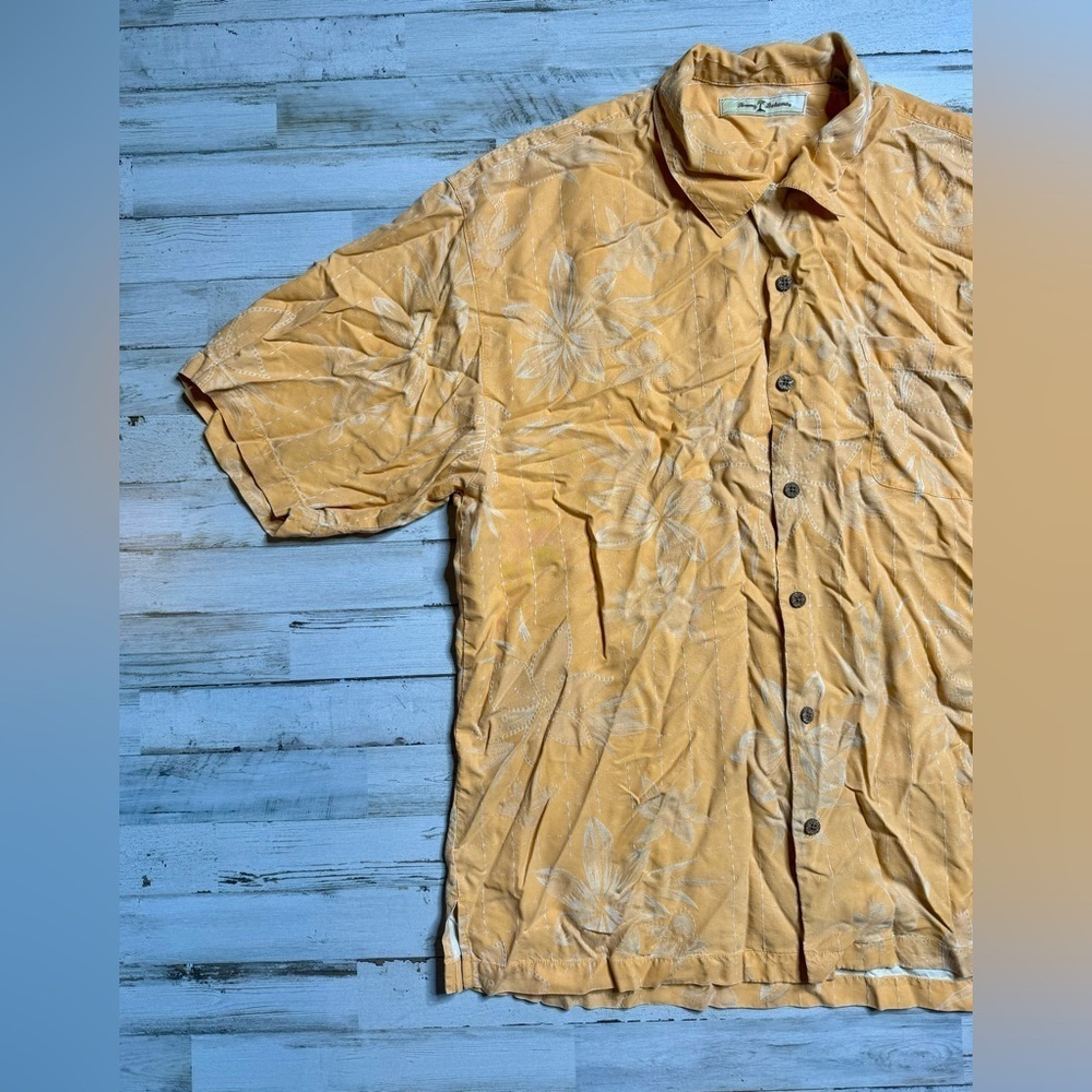 Tommy Bahama Mens XL 100% Silk Hawaiian Shirt Orange - Picture 3 of 9